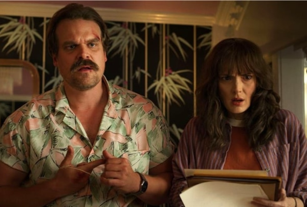 Stranger Things : David Harbour a marié des fans et la photo est parfaite
