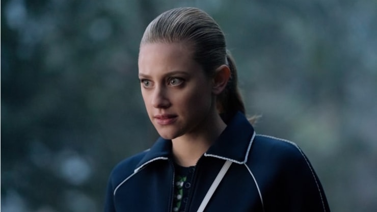 Riverdale : Lili Reinhart en a marre que l'on juge son corps