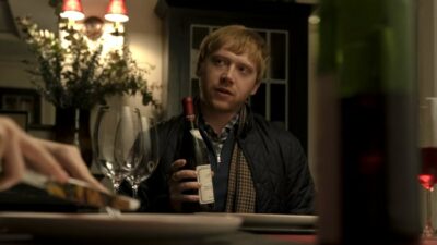 Servant, Rupert Grint : "la saison 2 est clairement plus un thriller dramatique" (INTERVIEW)