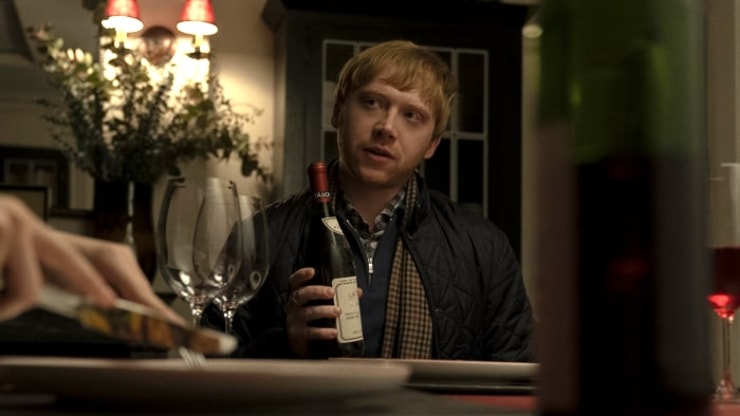 Servant, Rupert Grint : "la saison 2 est clairement plus un thriller dramatique" (INTERVIEW)