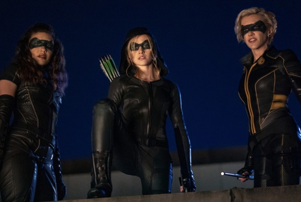 Arrow : Katherine McNamara réagit à l’annulation du spin-off Green Arrow and the Canaries