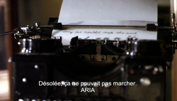 machine à écrire ezra pretty little liars