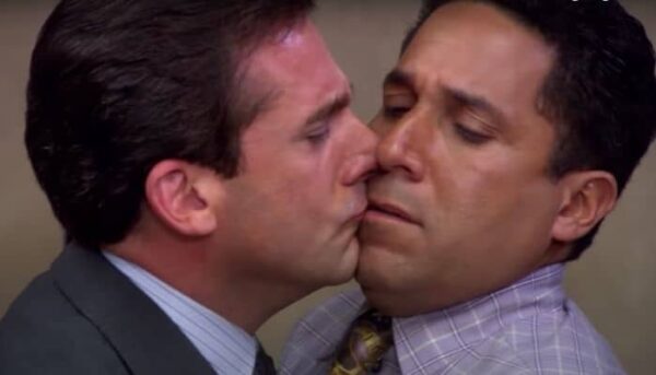 The Office baiser Michael et Oscar