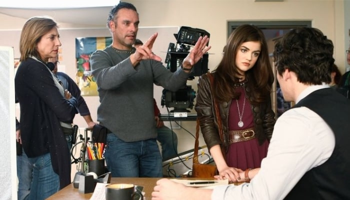aria ezra pretty little liars