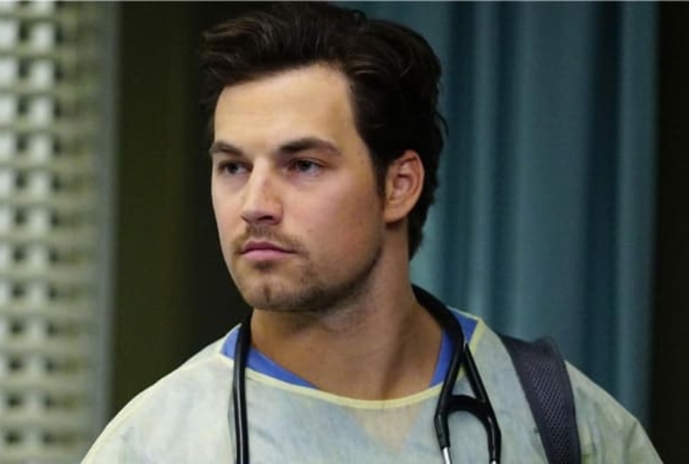 Grey’s Anatomy saison 17 : Giacomo Gianniotti réagit à la mort de DeLuca