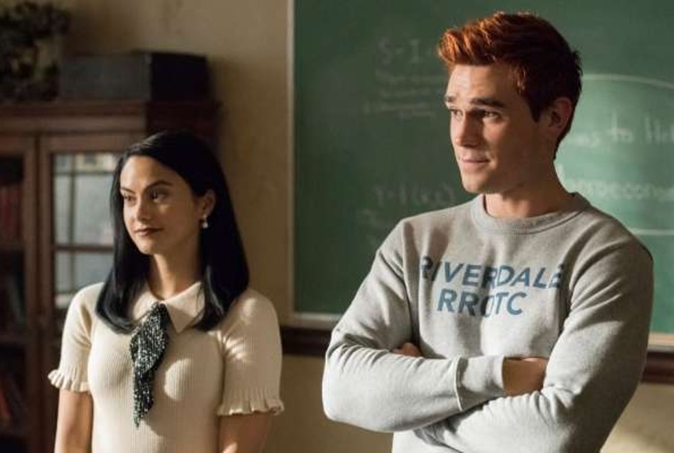 Riverdale saison 5 : les fans s’enflamment après la scène entre Veronica et Archie dans l’épisode 8