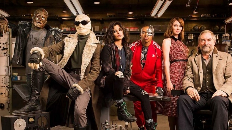 doom-patrol-equipe