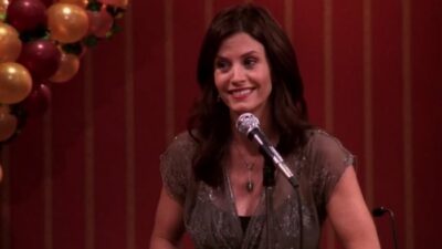 Friends : seul quelqu'un qui a vu 5 fois l'épisode d'anniversaire de mariage des Geller aura tout bon à ce quiz