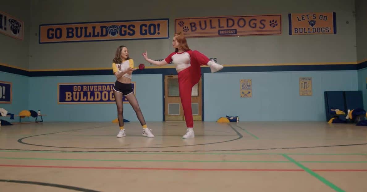 questions bêtes riverdale cheryl danse