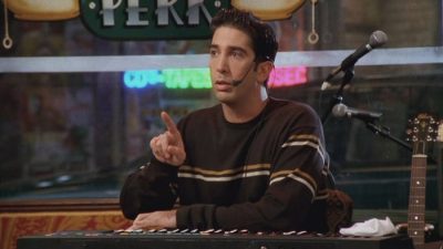 Friends : les 3 pires moments musicaux de Ross Geller