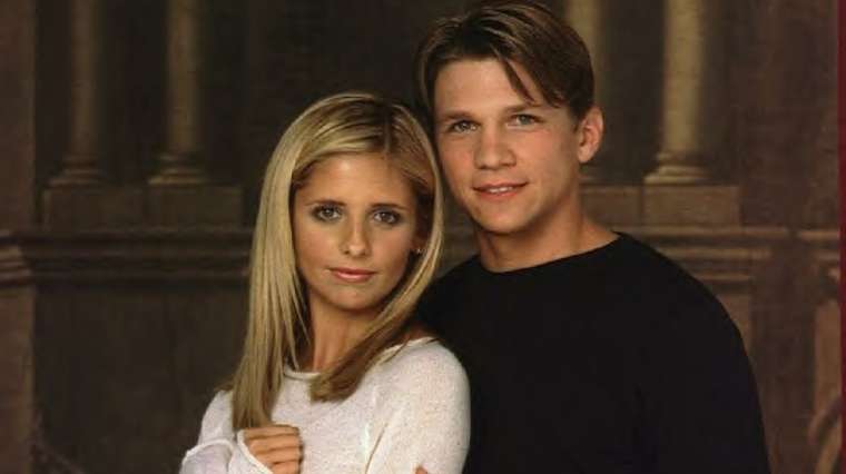 Riley et Buffy dans la série culte