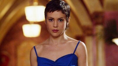 Charmed : Alyssa Milano tacle un internaute qui la traite d' "actrice finie"