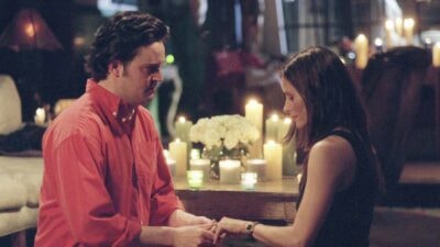 Friends : la demande en mariage de Chandler à Monica devait être très différente