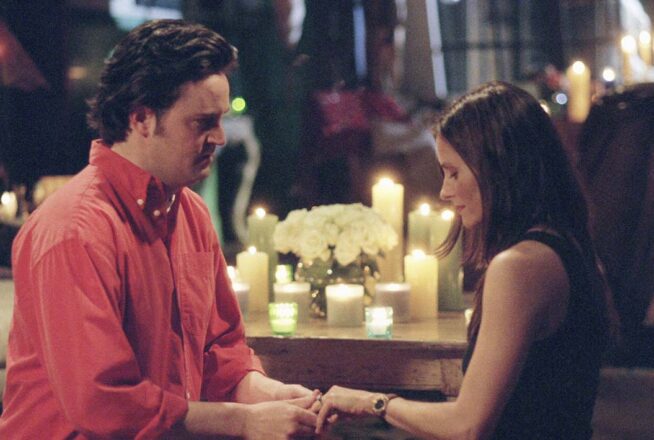 Friends : la demande en mariage de Chandler à Monica devait être très différente