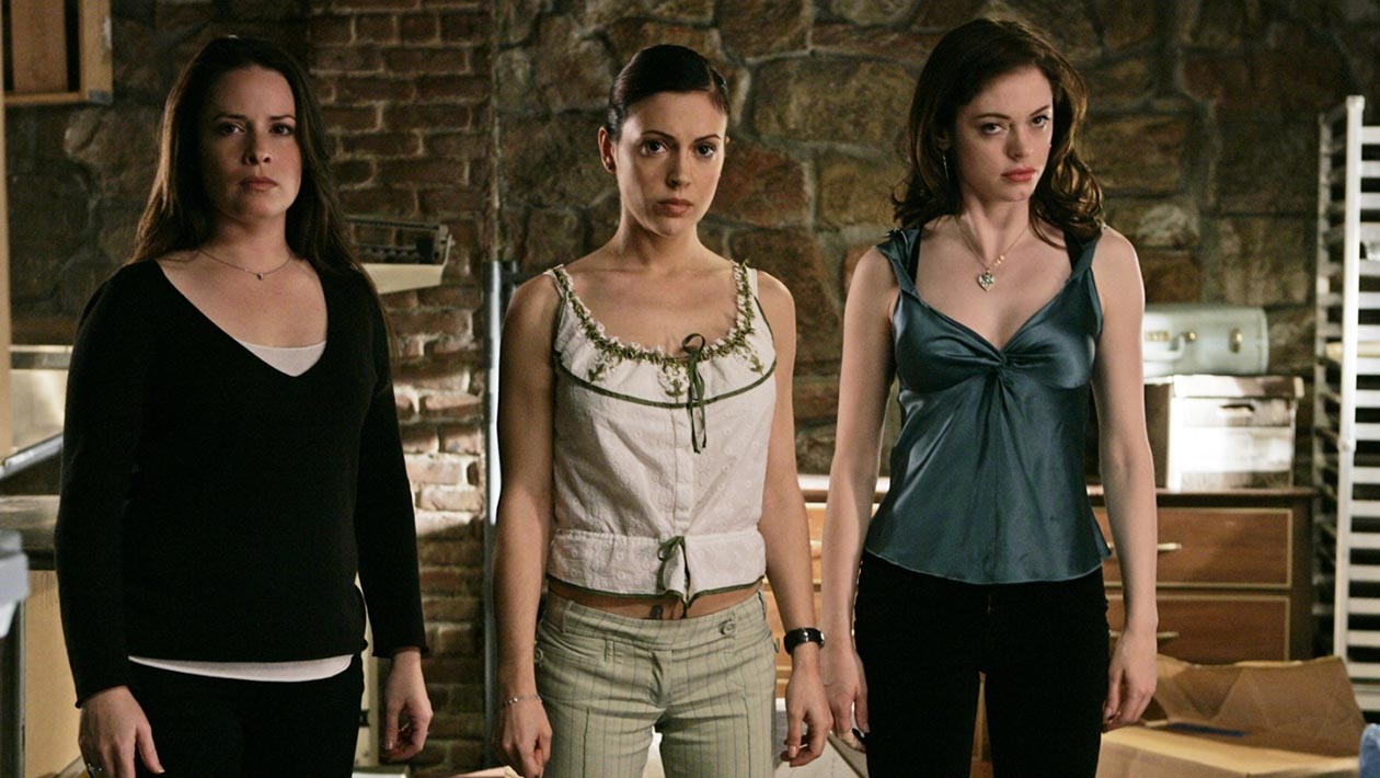 Les soeurs Halliwell dans la saison 8 de Charmed.