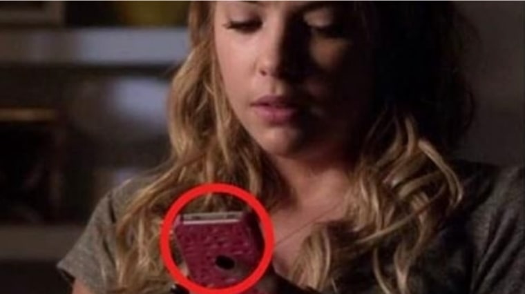 hanna téléphone à l'envers pretty little liars