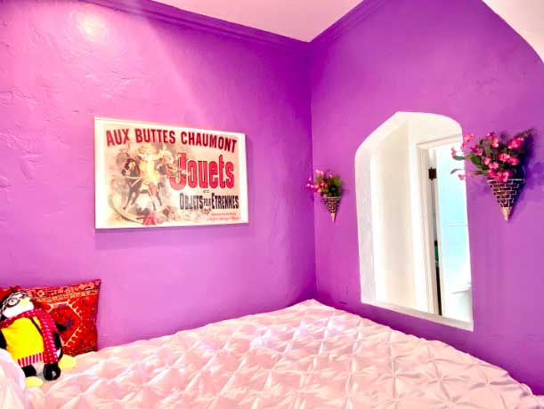 friends-airbnb-4