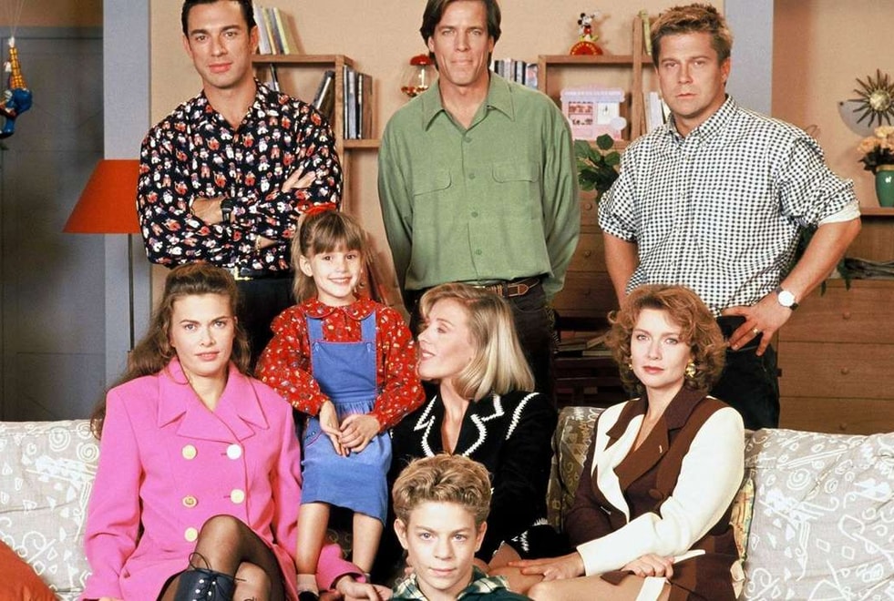 Les Filles d’à côté : la série française culte va faire son grand retour avec un reboot