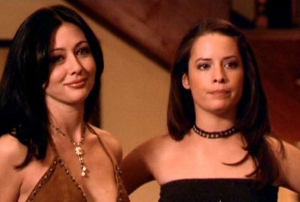 Charmed : Holly Marie Combs a failli quitter la série après le départ de Shannen Doherty