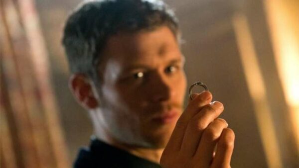 the originals, erreurs, klaus