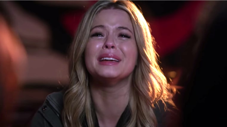 alison pleure pretty little liars