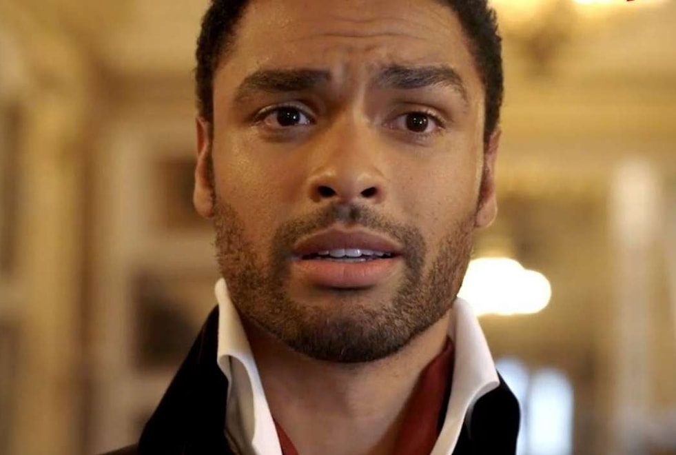 Bridgerton : Regé-Jean Page réagit à la polémique raciste autour de la série Krypton