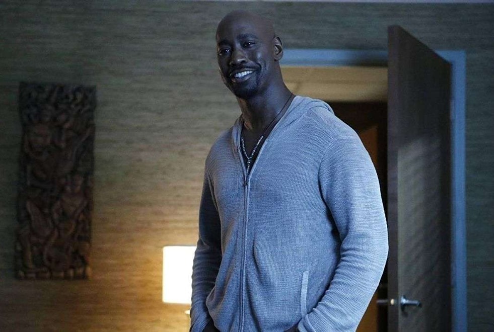 Lucifer : aucune mort majeure ne devrait avoir lieu dans la saison 6 selon D.B. Woodside