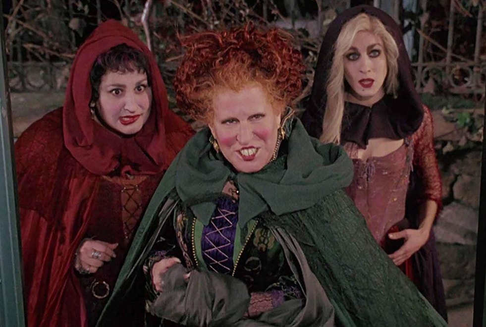 Hocus Pocus 2 : Sarah Jessica Parker, Bette Midler et Kathy Najimy sont de retour pour la suite !