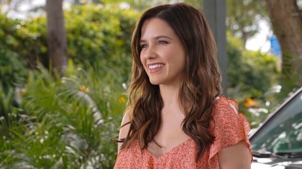 sophia-bush-jane-the-virgin