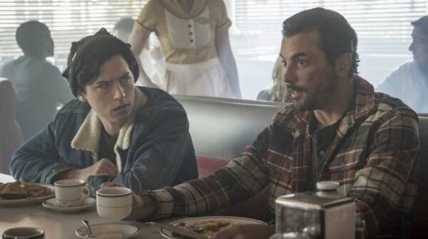 jughead-fp-jones-persos-series-riverdale