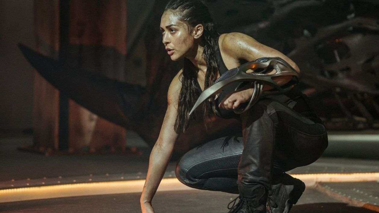 lindsey-morgan_skylines-1