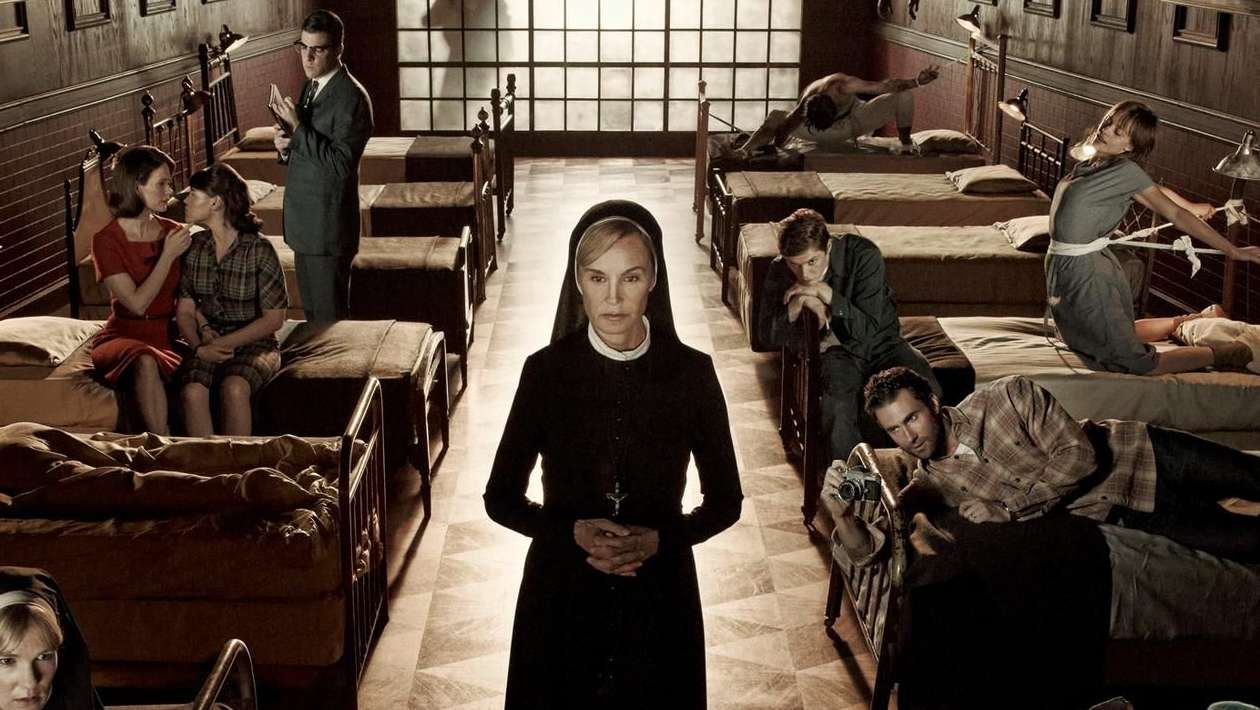 Quiz : balance ton mois de naissance, on te dira ce qu'il t'arrive dans American Horror Story