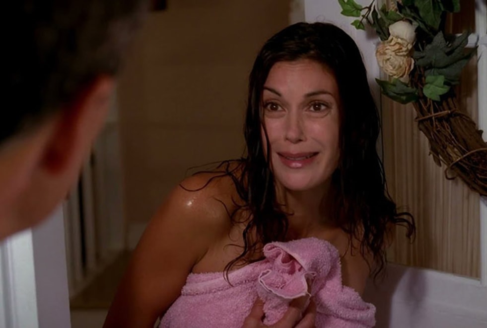 Desperate Housewives : aviez-vous remarqué cette grosse erreur dans l’épisode où Susan se retrouve nue dehors ?
