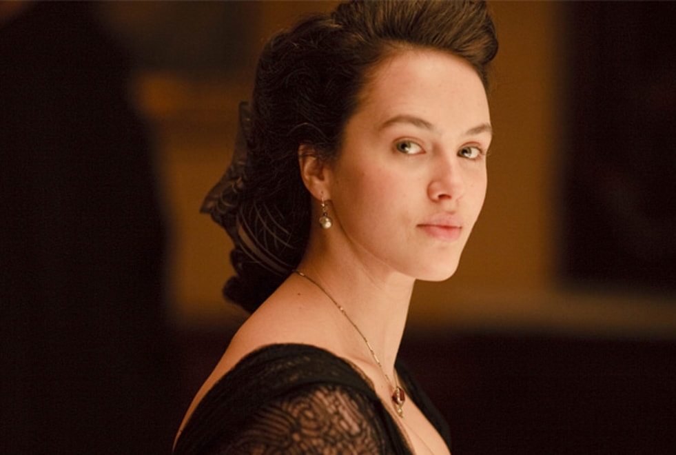 Downton Abbey : la vraie raison derrière la mort de Sybil (Jessica Brown-Findlay)