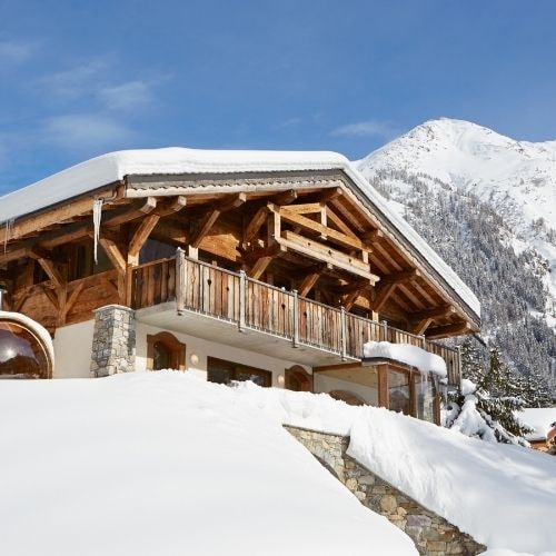 Un chalet en pleine montagne