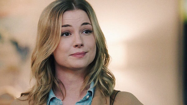 nic-the-resident-emily-vancamp