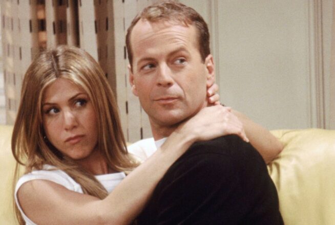 Friends : l’histoire vraie derrière l’apparition de Bruce Willis dans la série