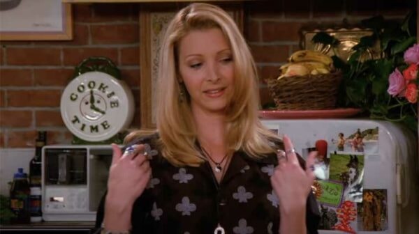 phoebe-possedee-friends