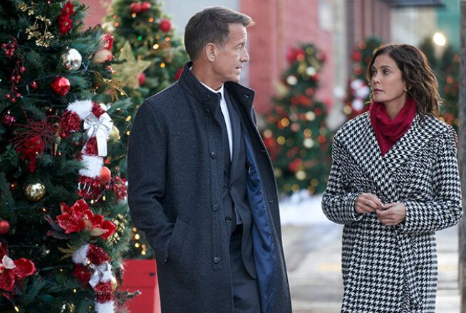 Desperate Housewives : Teri Hatcher et James Denton promettent aux fans de Susan et Mike une belle fin dans leur film de Noël