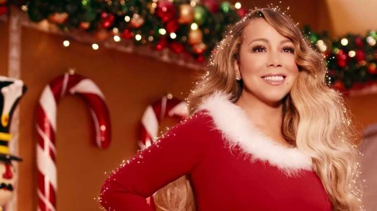 All I Want for Christmas Is You (Mariah Carey)