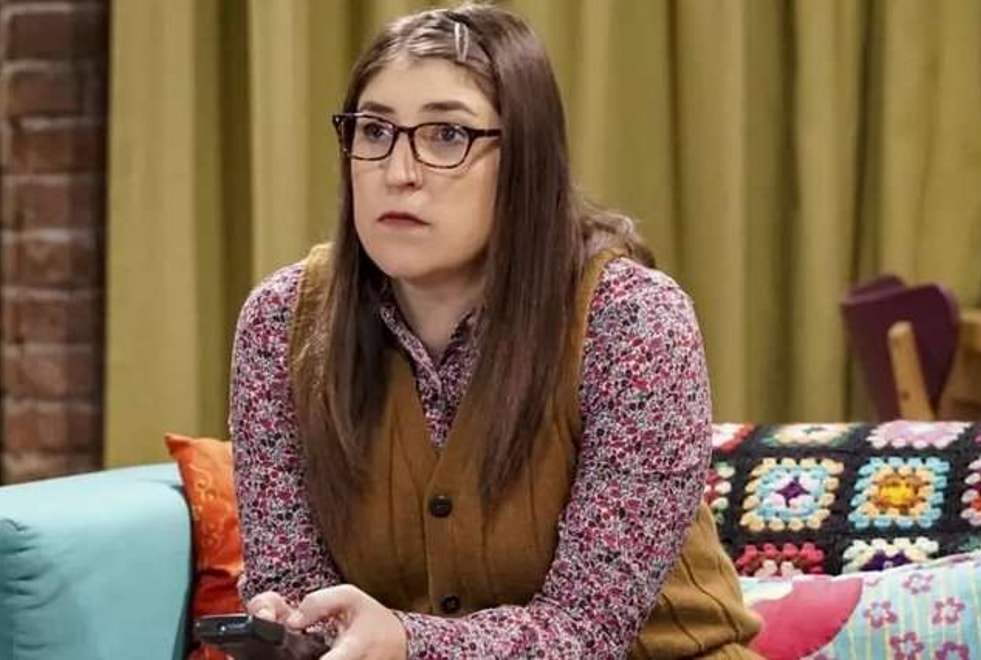 The Big Bang Theory : la raison derrière l’absence de Amy (Mayim Bialik) à la fin de la saison 8