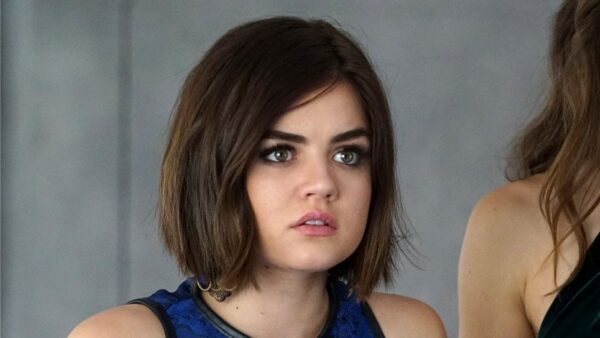 lucy hale aria pretty little liars