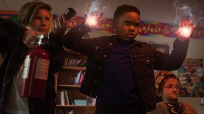 Comment élever un super-héros : la série est annulée par Netflix après deux saisons