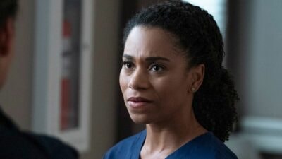 Grey's Anatomy : Kelly McCreary (Maggie) quitte la série après 9 saisons