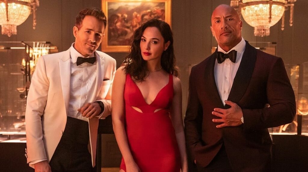 Dwayne Johnson, Ryan Reynolds et Gal Gadot dans Red Notice.