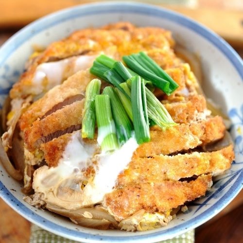 Un katsudon