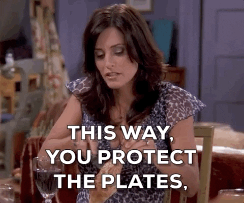 monica assiettes friends gif