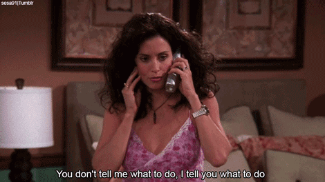 monica téléphone friends gif