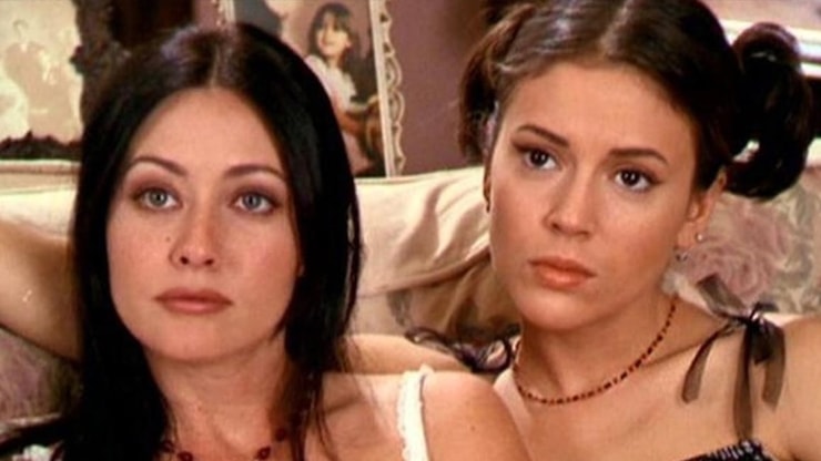 Mort de Shannen Doherty : Alyssa Milano rend hommage à sa partenaire dans Charmed malgré leur "relation compliquée"