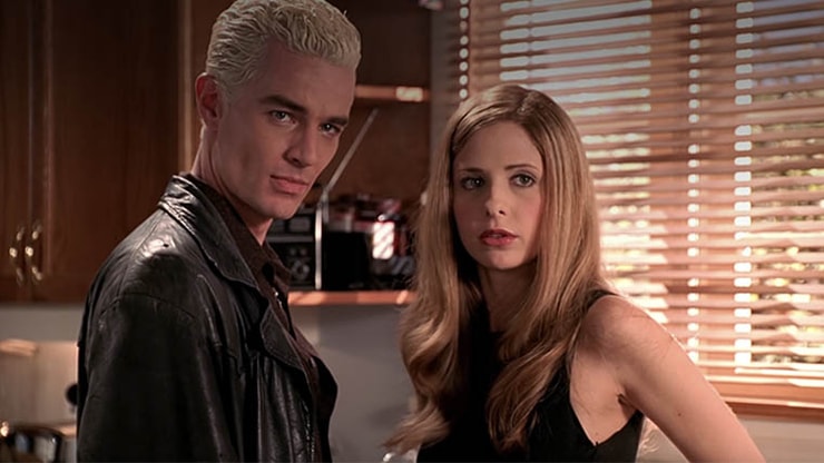 Buffy contre les vampires : la raison pour laquelle Sarah Michelle Gellar porte une perruque dans un épisode de la saison 6